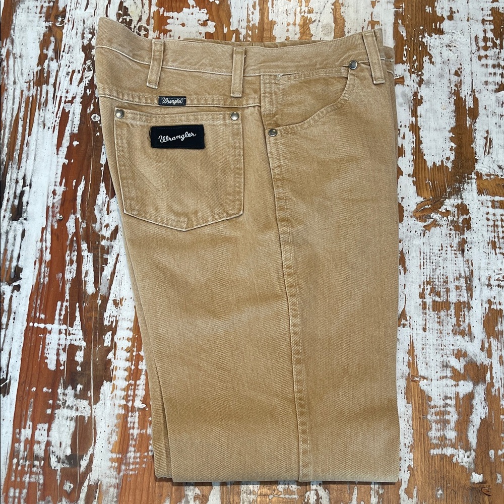 Men’s Size 32 x 32 Wrangler Light Tan Denim Jeans